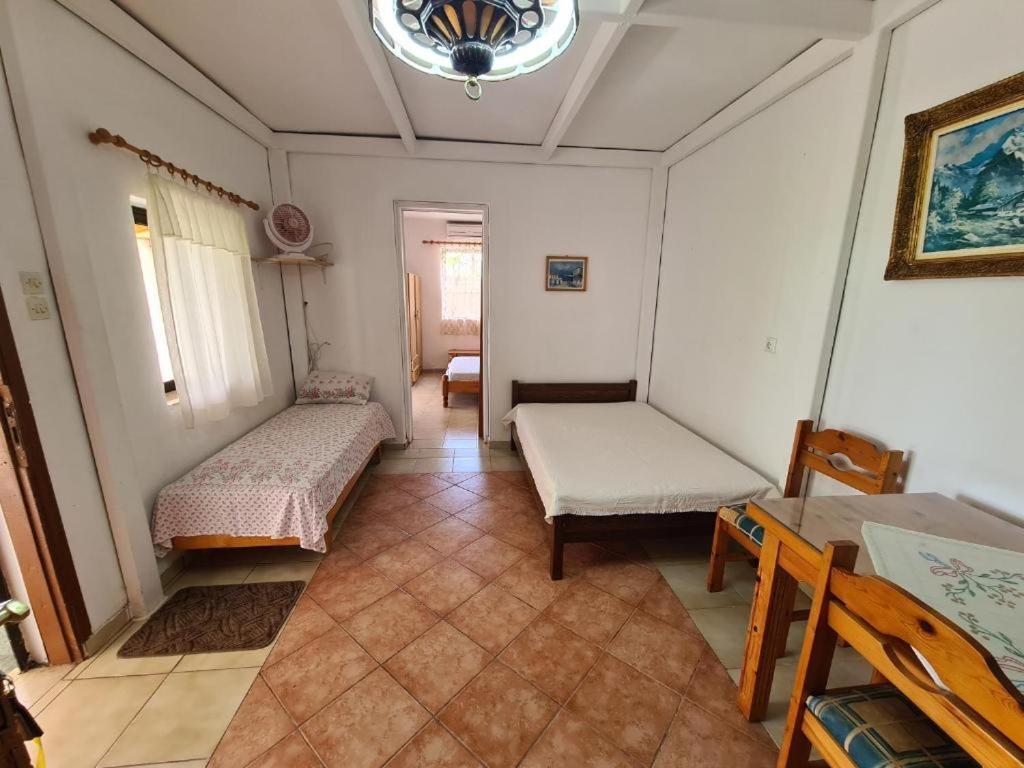 Το Κτήμα Της Ελιάς Του Τάκη Pensionat Paralia Demonias Exteriör bild